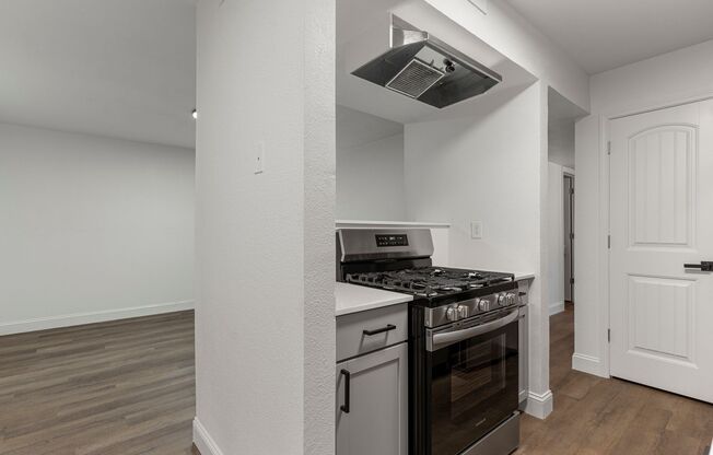 1 bed, 1 bath, 627 sqft, $979, Unit 738G