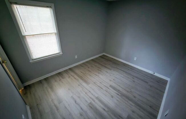 2 beds, 1 bath, 750 sqft, $975, Unit Unit C