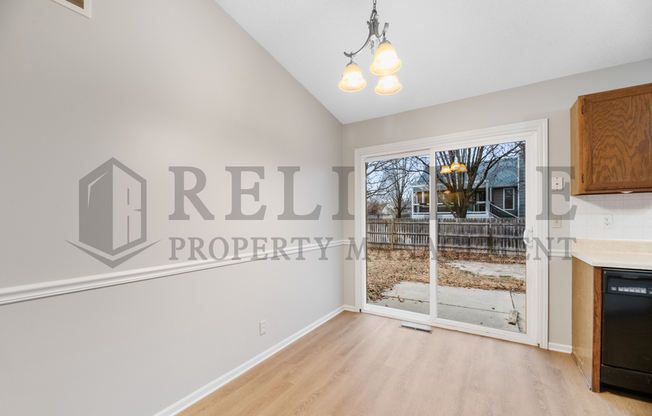 141 S LARK ST