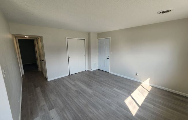 1 bed, 1 bath, $750, Unit #2