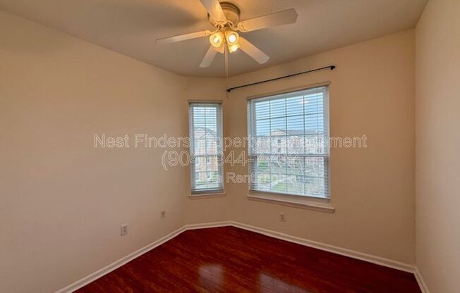 2 beds, 2 baths, 1,050 sqft, $1,350, Unit 912