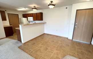 2 beds, 1 bath, 825 sqft, $1,010, Unit 810-304