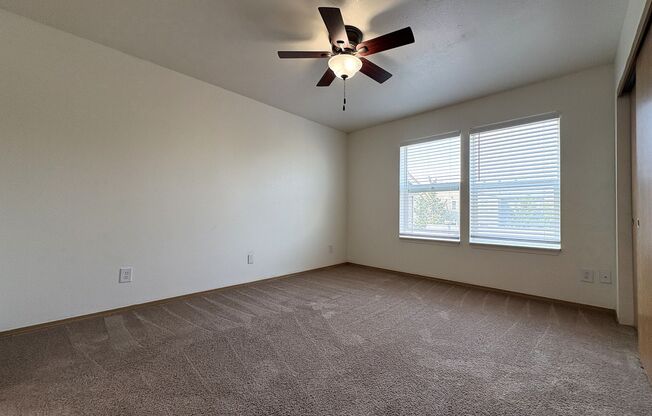 3 beds, 2 baths, 1,193 sqft, $1,900, Unit 354-3006