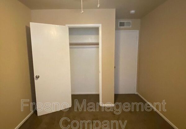 230 E AMADOR