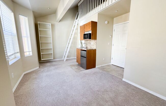 Studio, 1 bath, 264 sqft, $1,425, Unit 7E