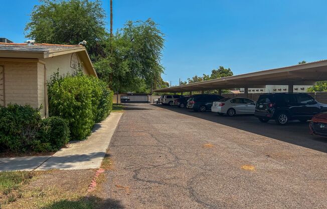 2 beds, 1 bath, 950 sqft, $1,295, Unit 4220-05