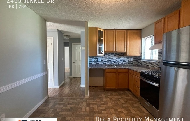 3 beds, 2 baths, 1,000 sqft, $1,545