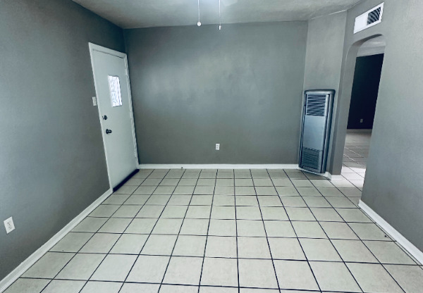 550 FRESNO DR