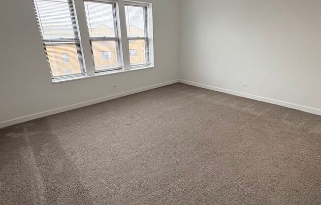 4 beds, 2 baths, 1,540 sqft, $1,600, Unit WL 315