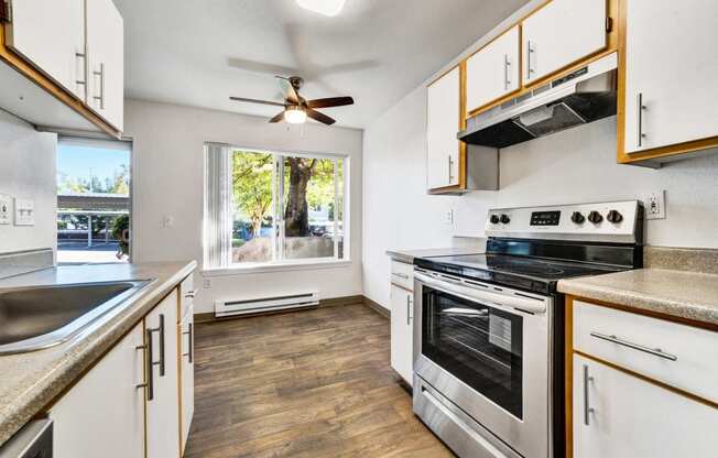 kitchen 3 Aloha Oregon Quatama Village Apartments 