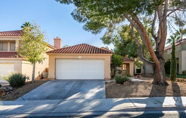 Beautifully Upgraded 3BD/2BA Home in Henderson’s Green Valley