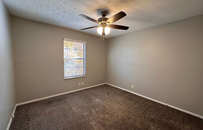 2 beds, 1 bath, 960 sqft, $1,365, Unit 64