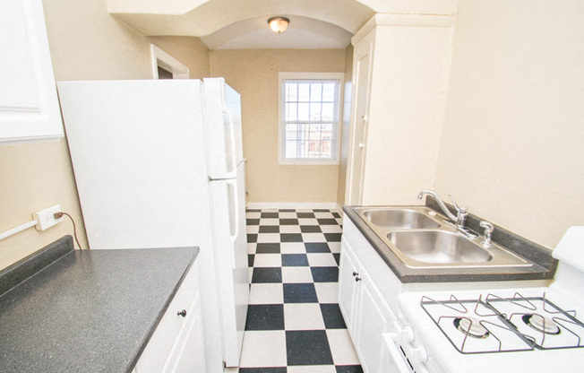 1 bed, 1 bath, $1,295