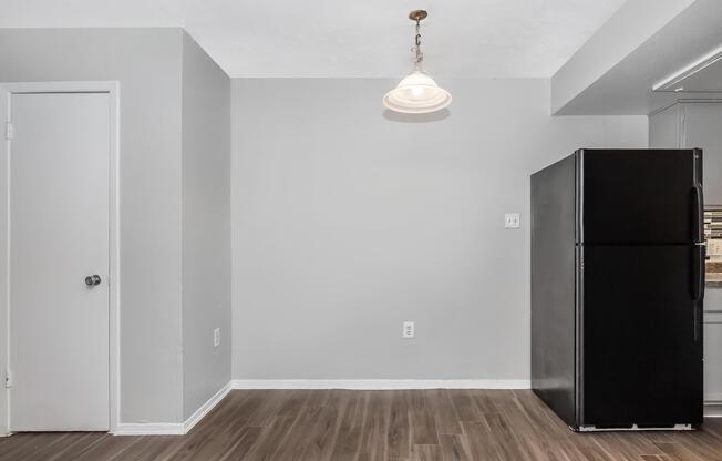 1 bed, 1 bath, 682 sqft, $825