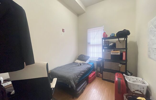 2 beds, 2 baths, $1,450, Unit Unit 02