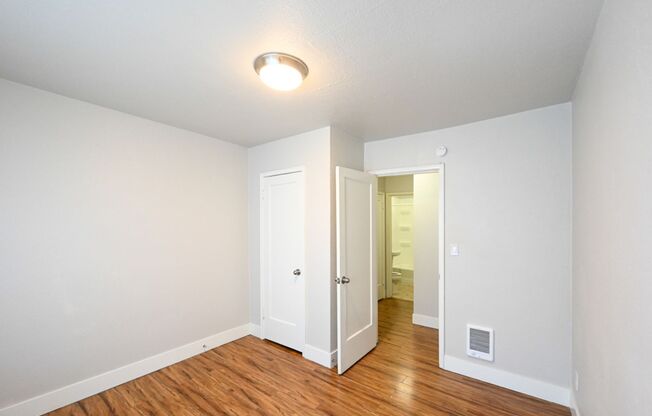 2 beds, 1 bath, 825 sqft, $1,199, Unit 248