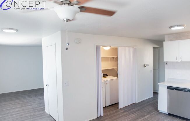 2 beds, 1 bath, 940 sqft, $1,275, Unit 31