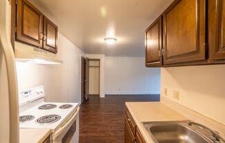 1 bed, 1 bath, 545 sqft, $1,195, Unit B3