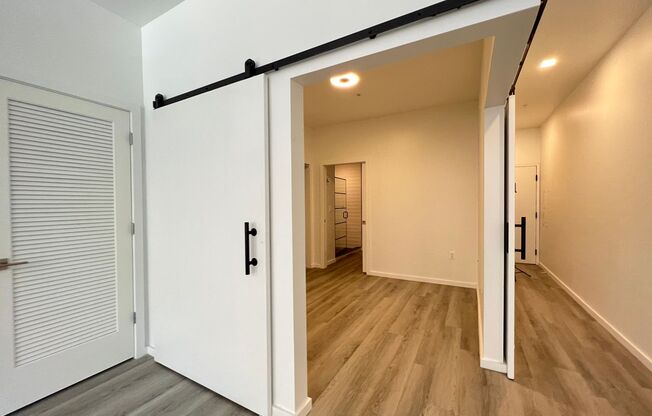 1 bed, 1 bath, 545 sqft, $1,560, Unit 212