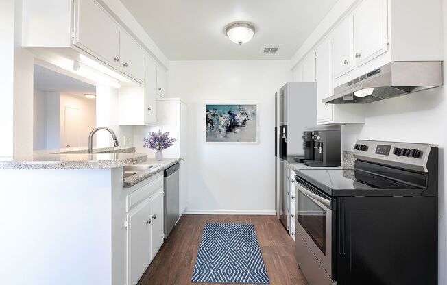 2 beds, 1.5 baths, 930 sqft, $2,850, Unit 124