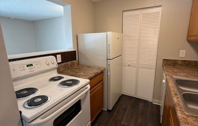 1 bed, 1 bath, 630 sqft, $675, Unit 2722-104