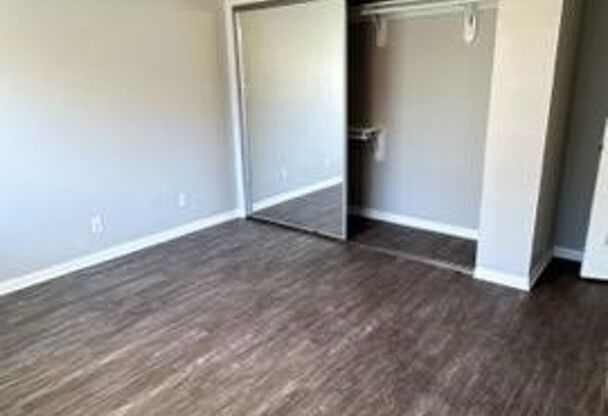 1 bed, 1 bath, 700 sqft, $1,985, Unit 312-13 upper unit