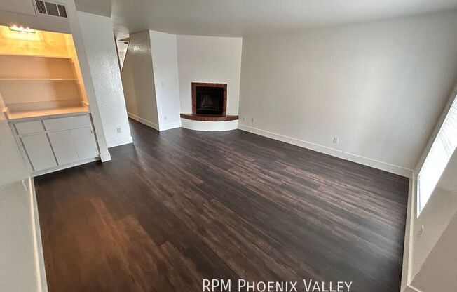 1702 E OCOTILLO RD