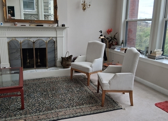 132 BOYLSTON ST