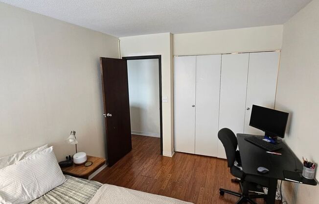 1 bed, 1 bath, 700 sqft, $1,650, Unit 0907