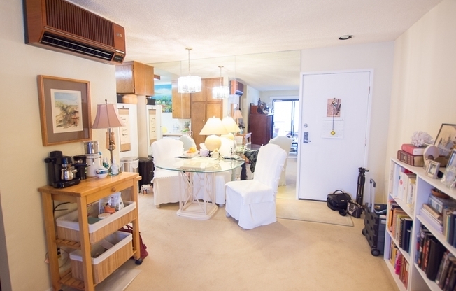Senior 62+ 1-bedroom Condo For Rent In UTC