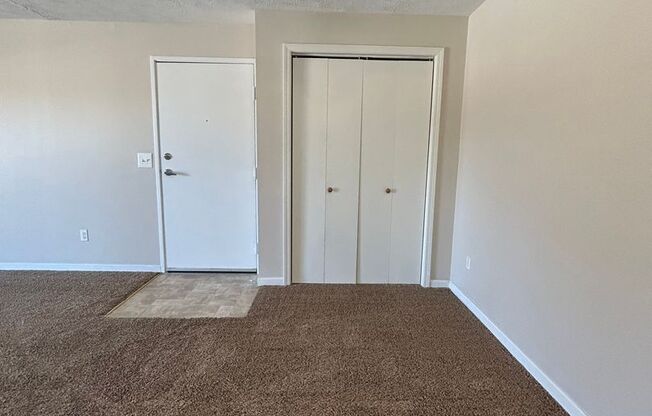 Quail Run Apts. (750 N. 18th Ave.)