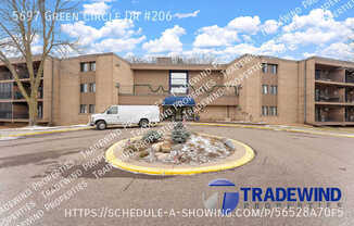 5697 GRN CIR DR