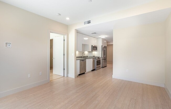 2 beds, 2 baths, 891 sqft, $4,350, Unit 708
