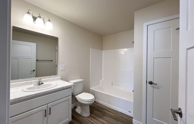 3 beds, 2 baths, 1,186 sqft, $1,585, Unit AL 2013-50