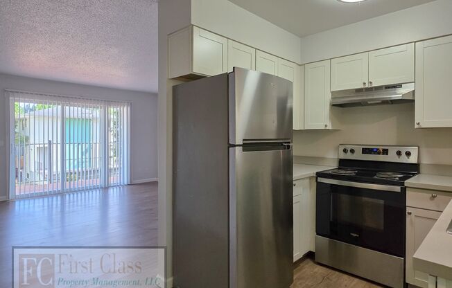 2 beds, 1 bath, 672 sqft, $1,395, Unit 28
