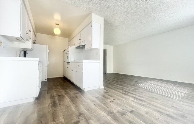 1117 6 ST