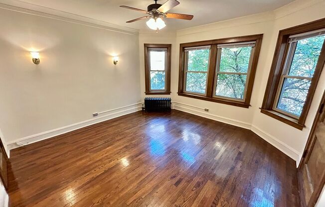 1 bed, 1 bath, 425 sqft, $1,865, Unit 233-220