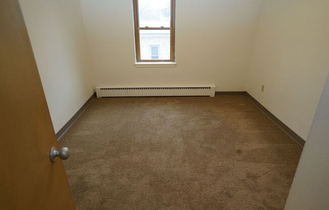 1 bed, 1 bath, $1,125, Unit 3B