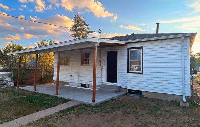 3 beds, 2 baths, $2,750