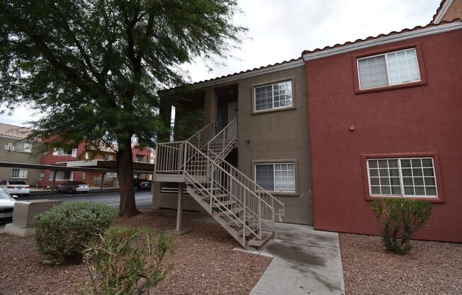 Terrific Three Bed In Popular Manzanita Community