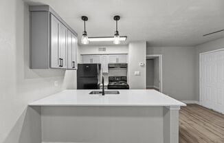 1 bed, 1 bath, 495 sqft, $800, Unit 214