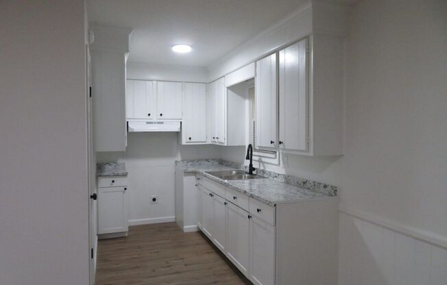 Fully Renovated 2bedroom/1bath House!