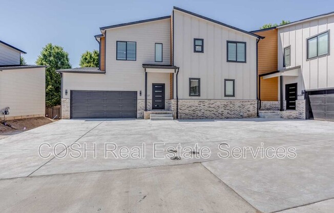 8537 W 37 ST N