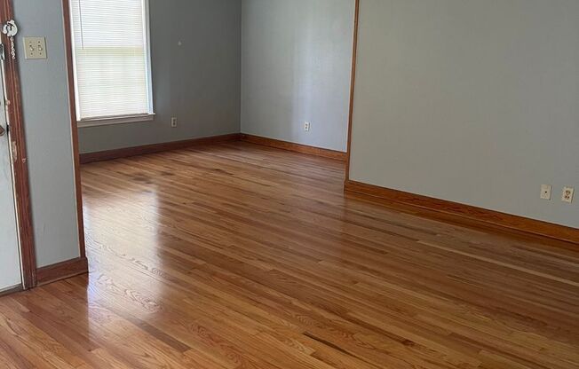 Gorgeous hardwood Floors