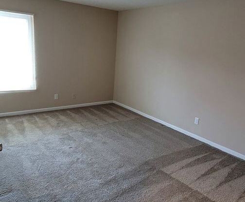 2 beds, 2 baths, 1,075 sqft, $1,295, Unit 312