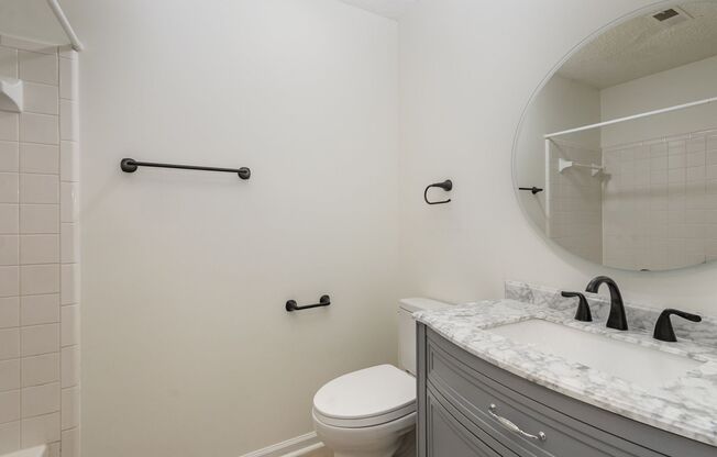 2 beds, 2 baths, $1,590, Unit UNIT F