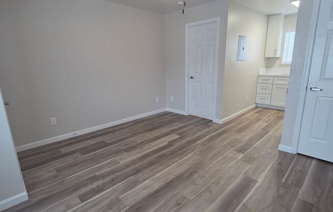 Studio, 1 bath, 270 sqft, $1,100, Unit C107