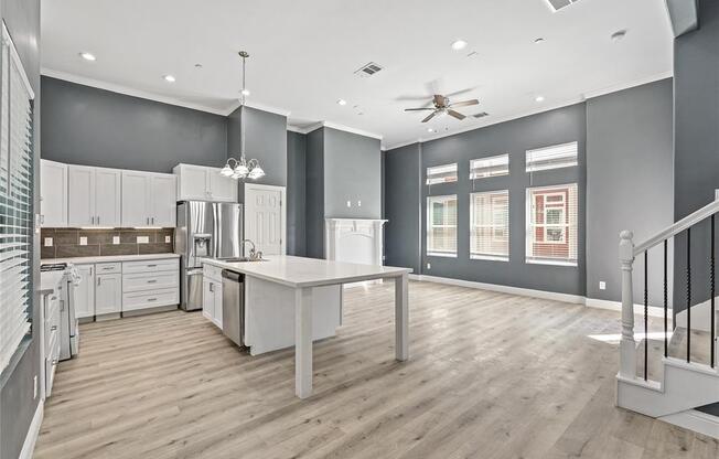 2116 BIDWELL DR