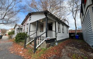 Downtown Charleston Cottage!