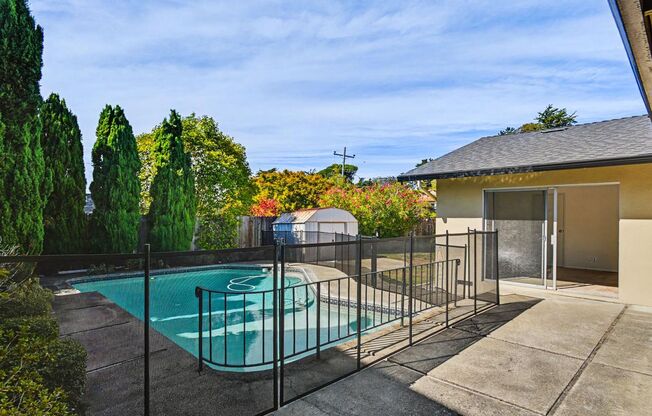 3 beds, 2.5 baths, $7,500